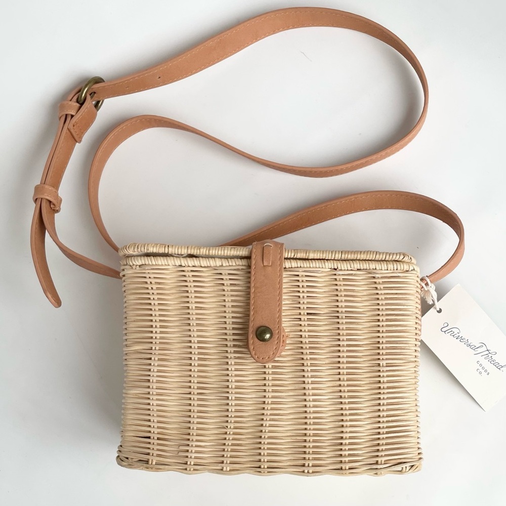NWT Universal Thread Woven Crossbody Bag